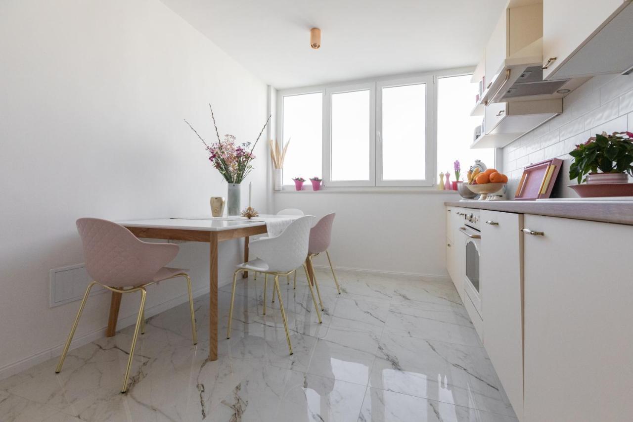 Apartman Ivandic มาคาร์สกา ภายนอก รูปภาพ